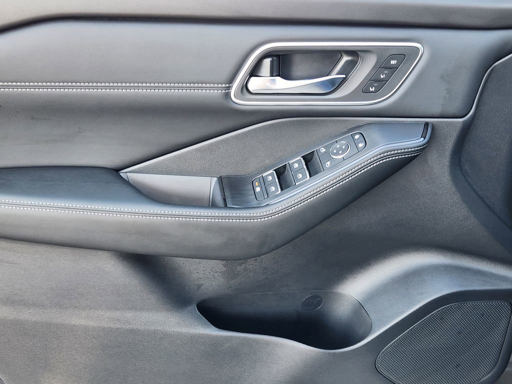 New 2026 Nissan Rogue Platinum w/ Platinum Premium Package image 18