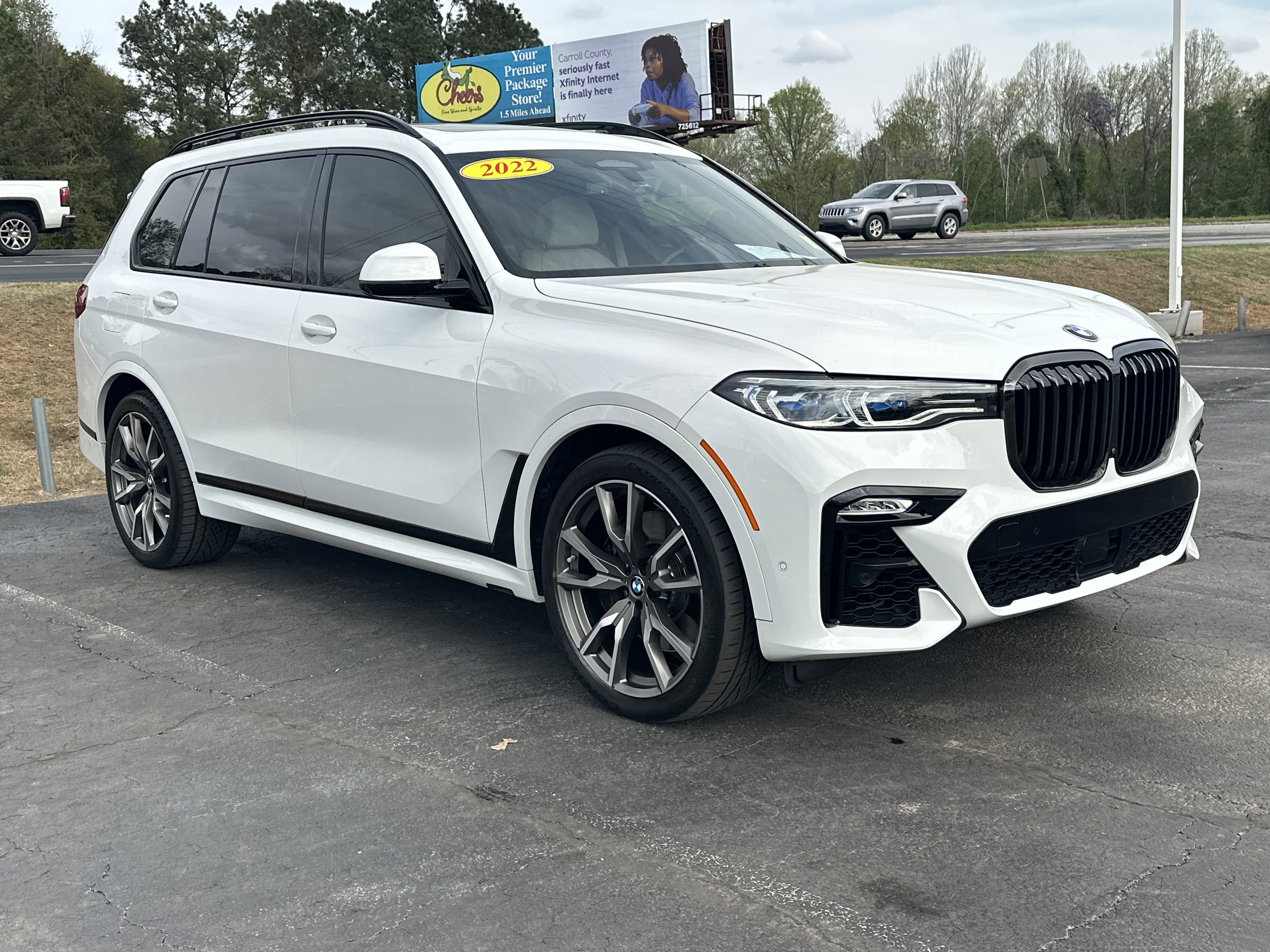 Used 2022 BMW X7 M50i w/ Dynamic Handling Package image 2