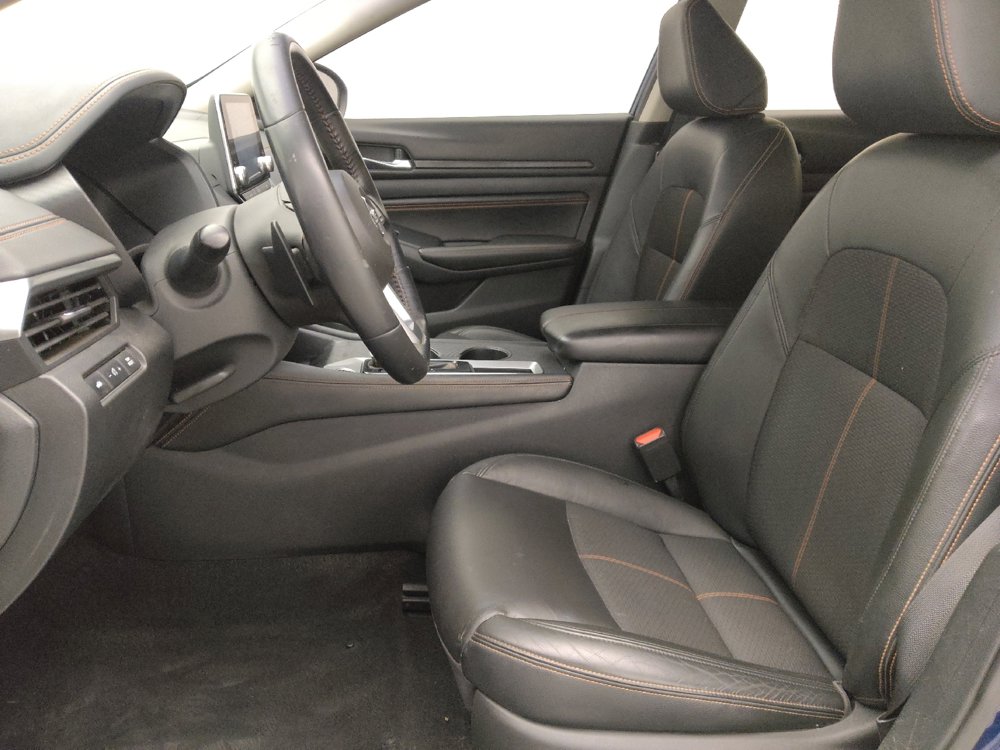 Used 2019 Nissan Altima 2.5 SR w/ SR Premium Package image 17