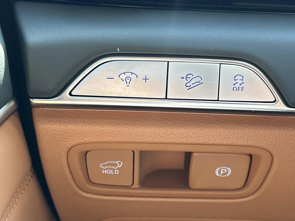 Used 2025 Genesis GV80 3.5T Advanced AWD/4WD image 31