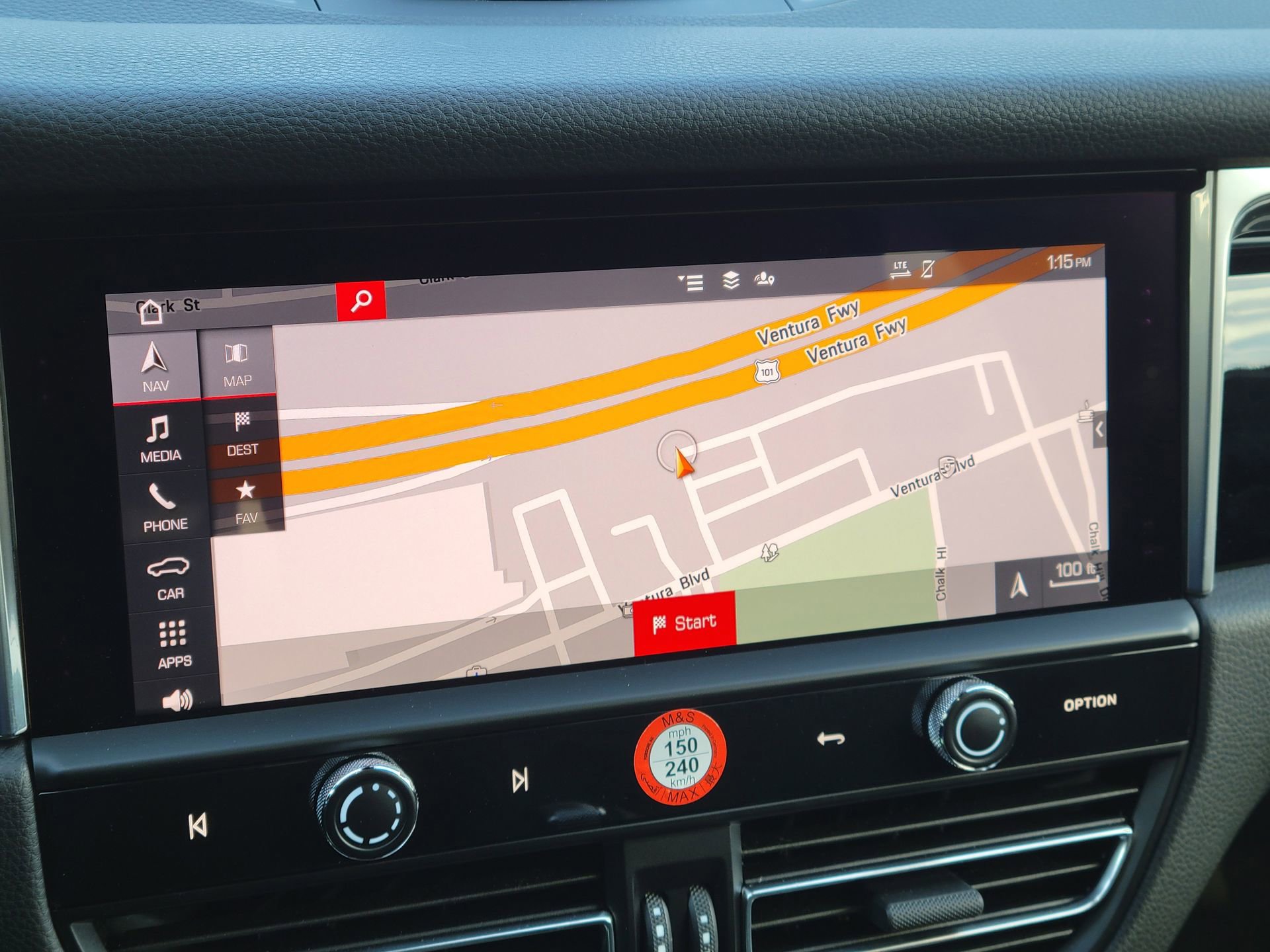 Used 2025 Porsche Macan image 19