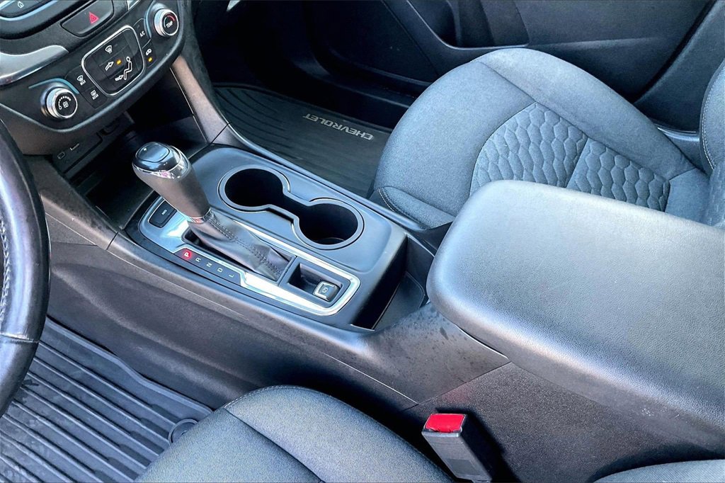 Used 2019 Chevrolet Equinox LT image 17