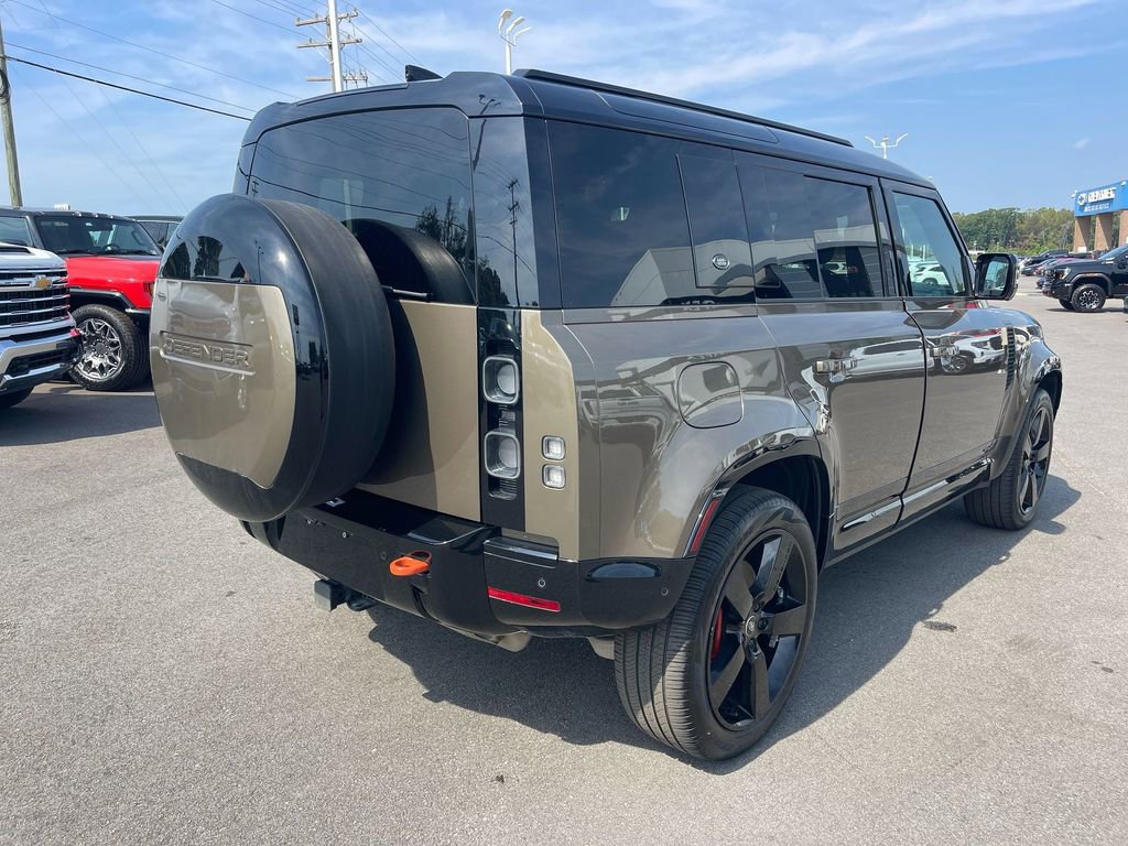 Used 2024 Land Rover Defender 110 X image 5