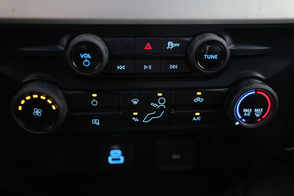 Used 2025 Ford F250 XLT w/ FX4 Off-Road Package AWD/4WD image 22