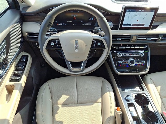 Certified 2022 Lincoln Corsair Reserve w/ Equipment Group 201A image 11