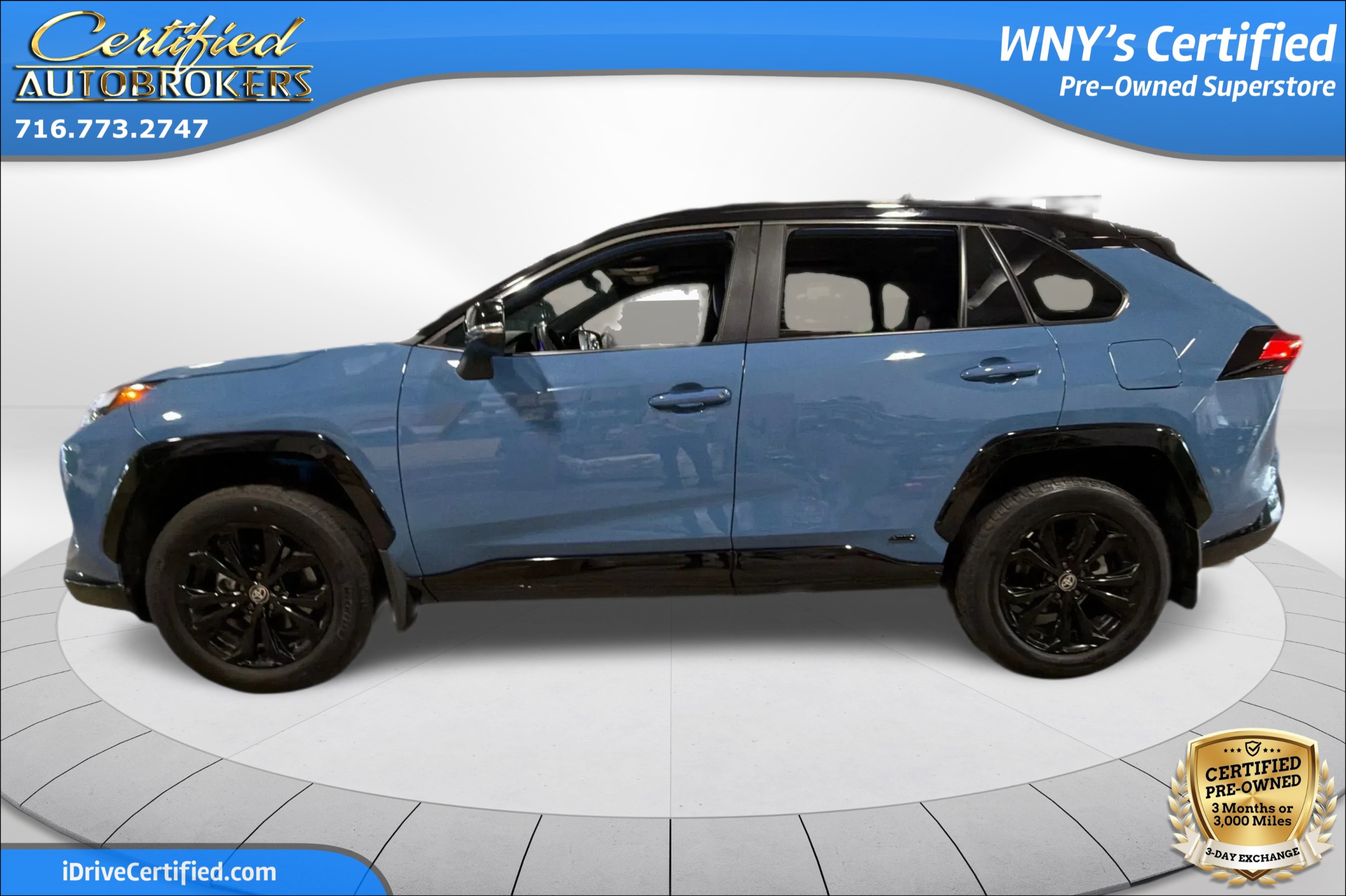 Used 2025 Toyota RAV4 XSE w/ Advanced Technology Package AWD/4WD image 9