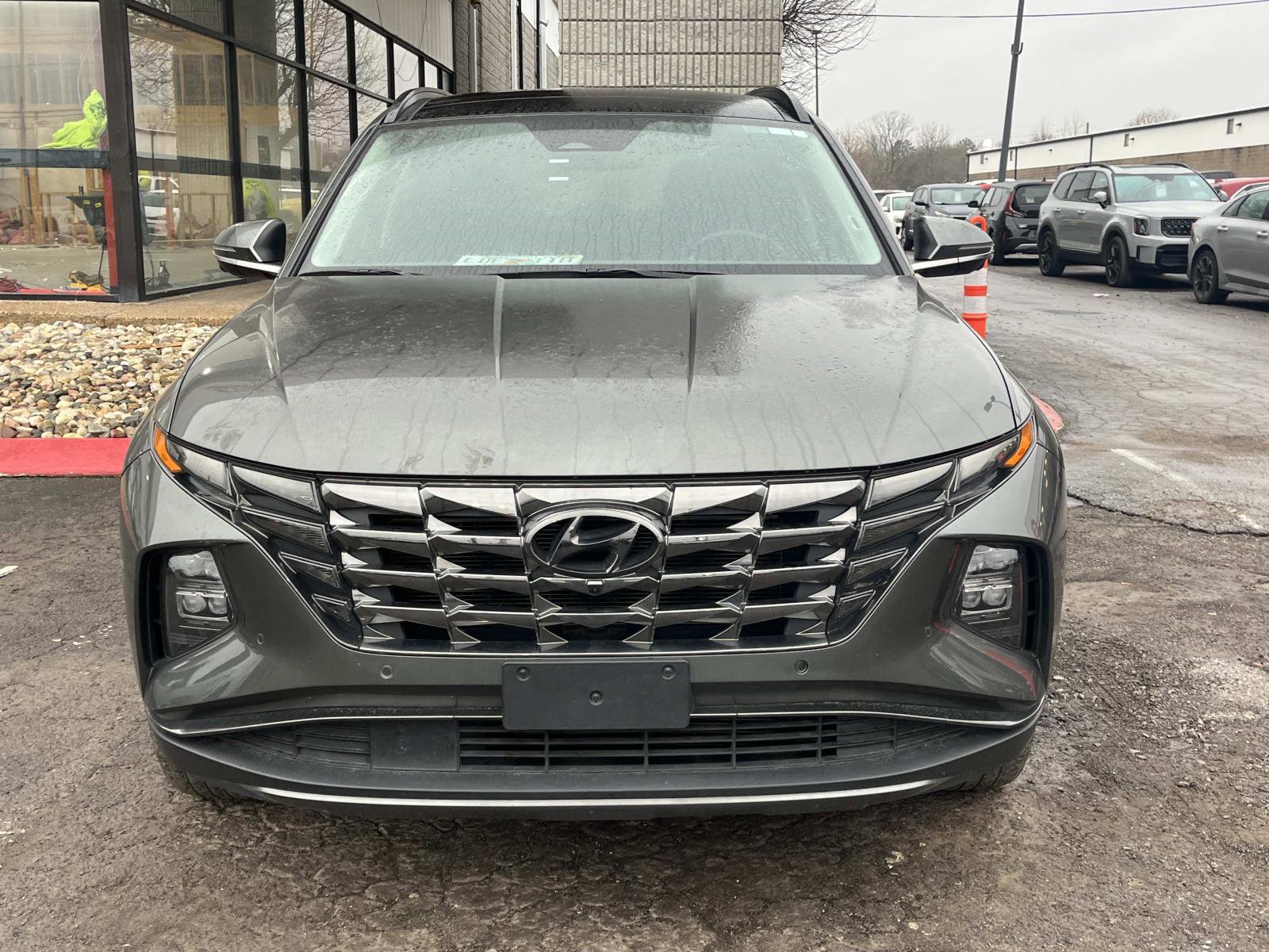 Used 2023 Hyundai Tucson Limited image 2