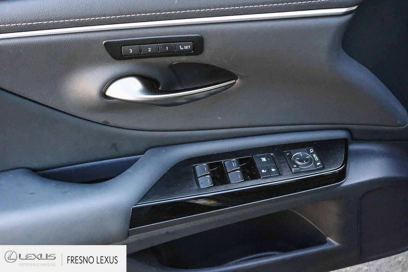 Certified 2025 Lexus ES 350 350 w/ Premium Package image 23