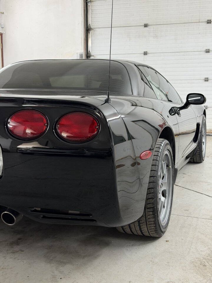 Used 2001 Chevrolet Corvette Z06 RWD image 11