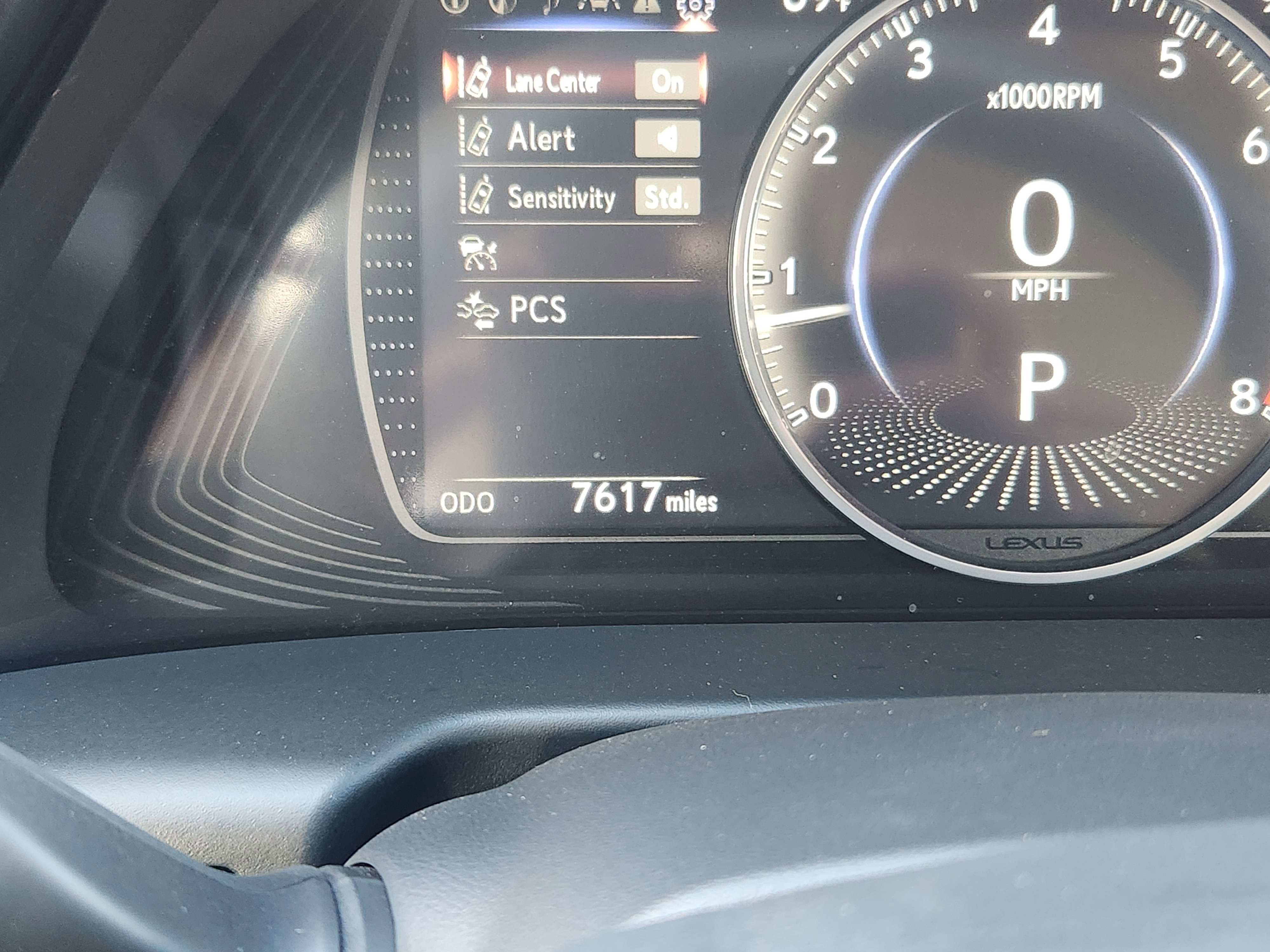 Used 2024 Lexus ES 350 Ultra Luxury w/ Accessory Package (Z2) image 8