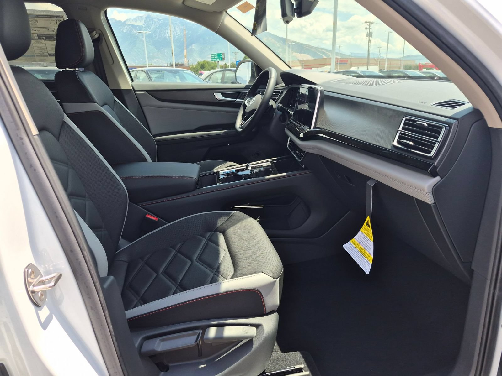 New 2026 Volkswagen Atlas Peak Edition AWD/4WD image 28