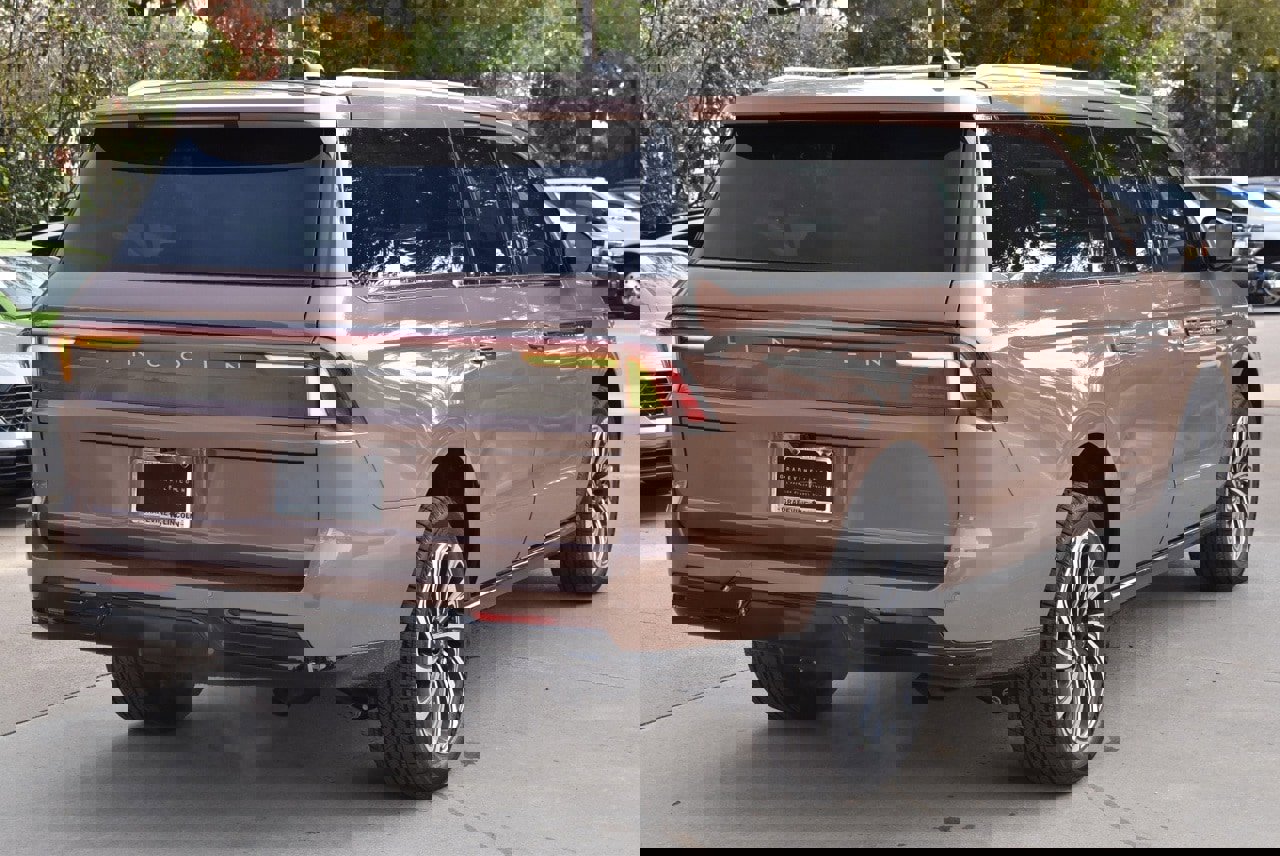 New 2025 Lincoln Navigator L Black Label image 7