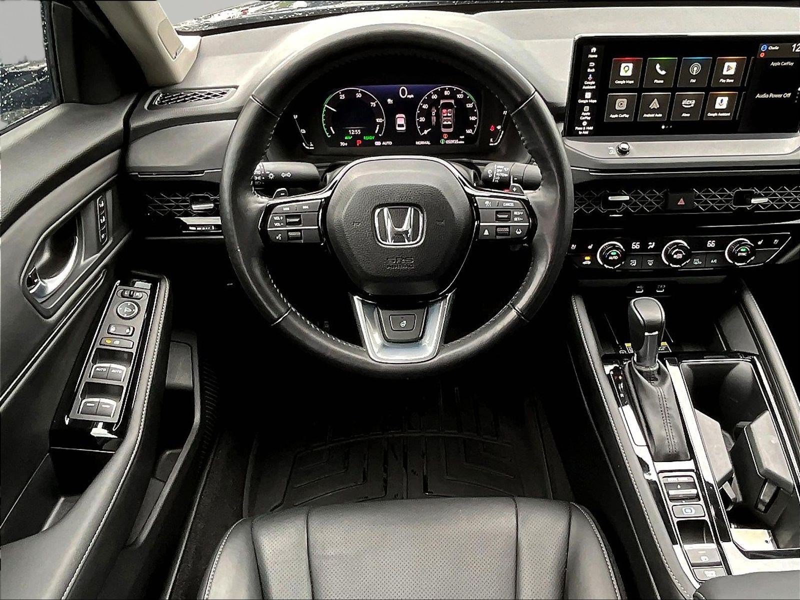 Used 2025 Honda Accord Touring image 8