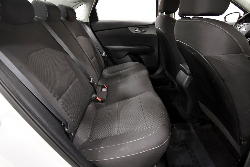 Certified 2019 Kia Forte LXS image 16
