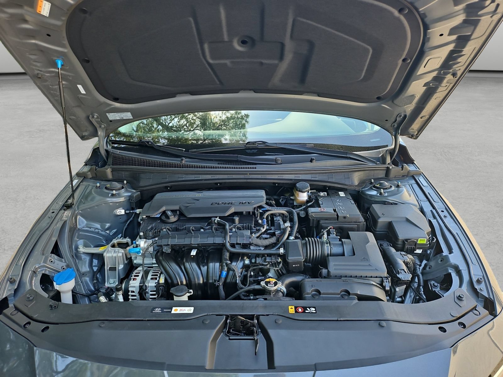 Used 2025 Hyundai Elantra SEL FWD image 38
