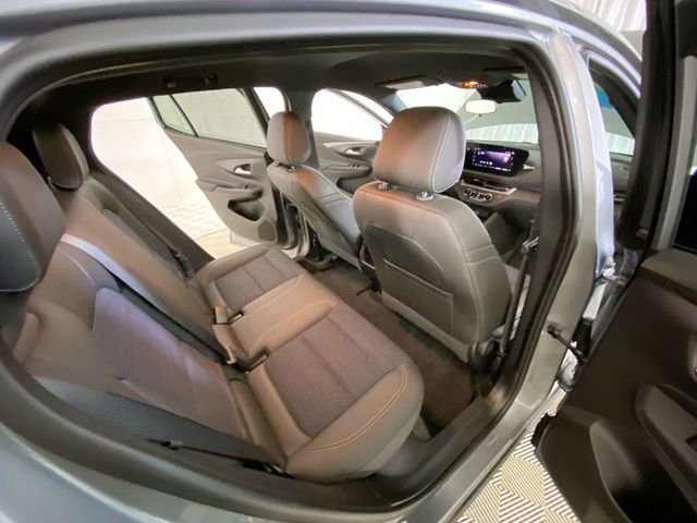 Used 2024 Buick Envista Preferred w/ Convenience I Package image 32