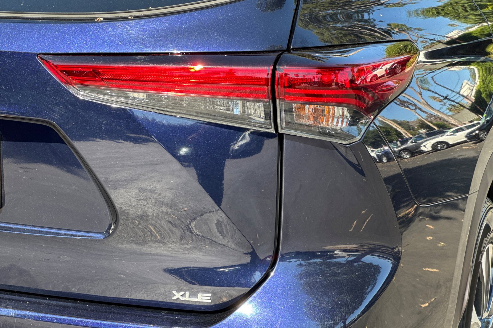 Used 2023 Toyota Highlander XLE image 29