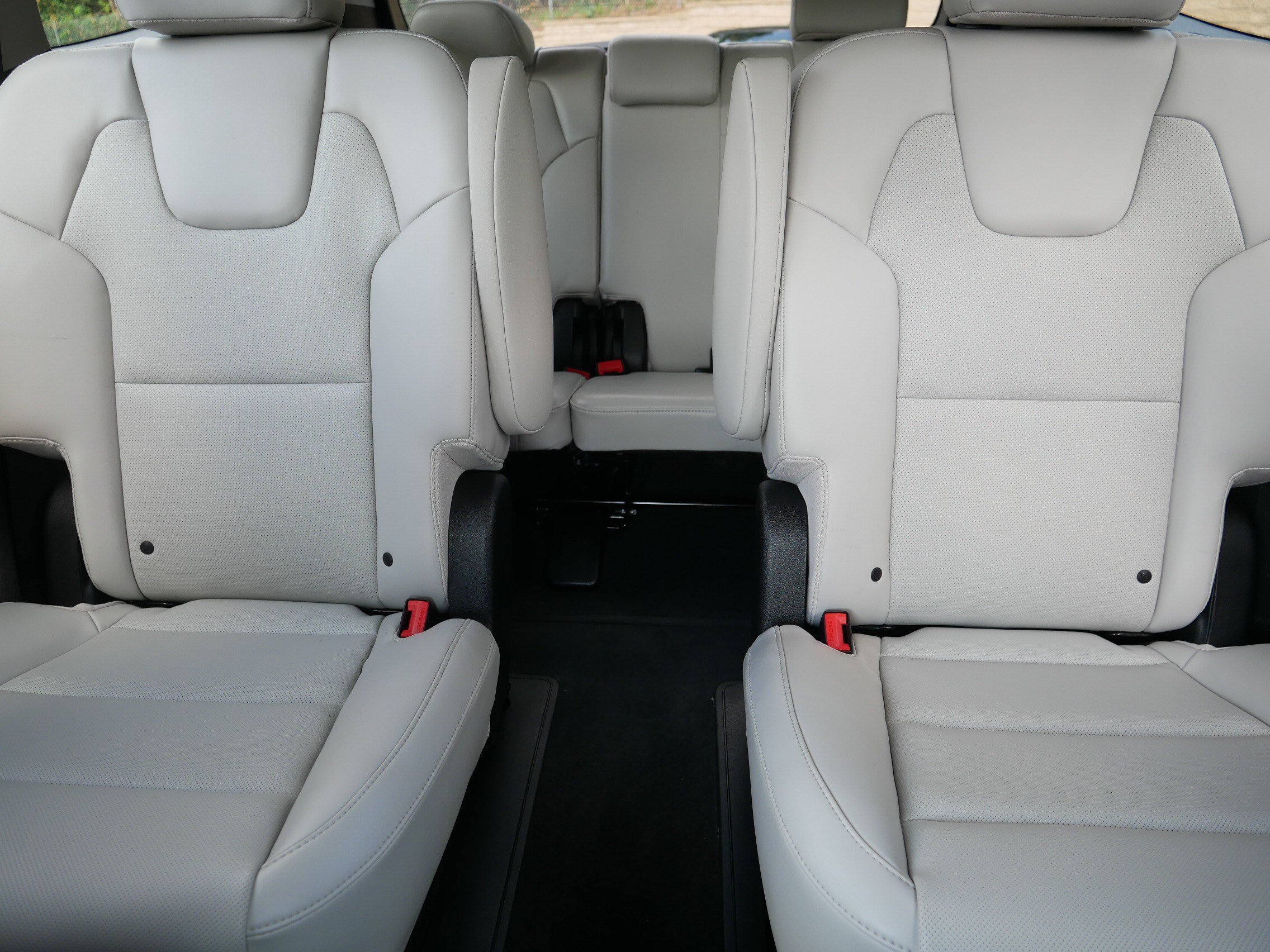 Certified 2024 Kia Telluride S w/ S Sunroof Package AWD/4WD image 12