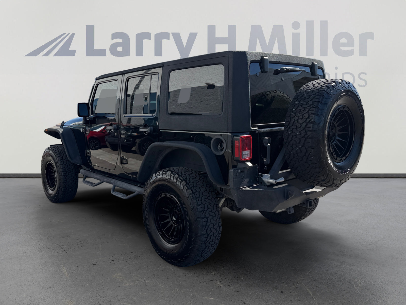 Used 2014 Jeep Wrangler Unlimited Sport w/ Quick Order Package 24S AWD/4WD image 3