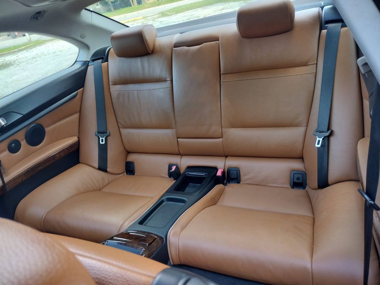 Used 2008 BMW 335xi 335xi AWD 2dr Coupe w/ Premium Pkg image 9