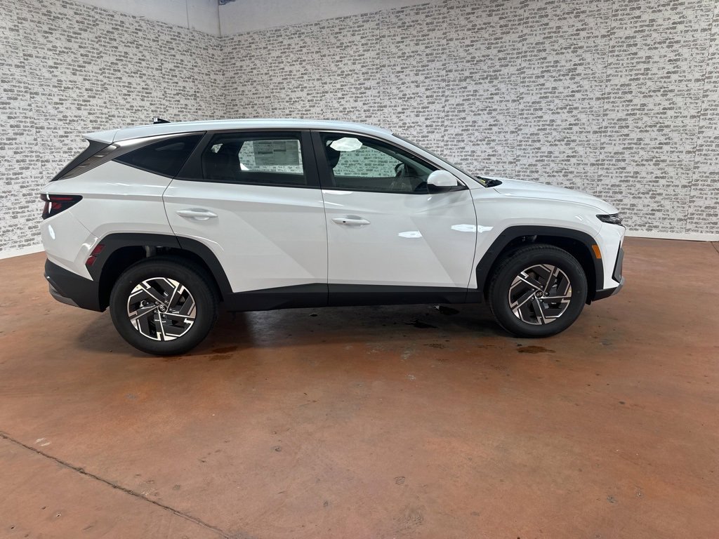 New 2026 Hyundai Tucson Blue SE w/ Tow & Go Package image 8