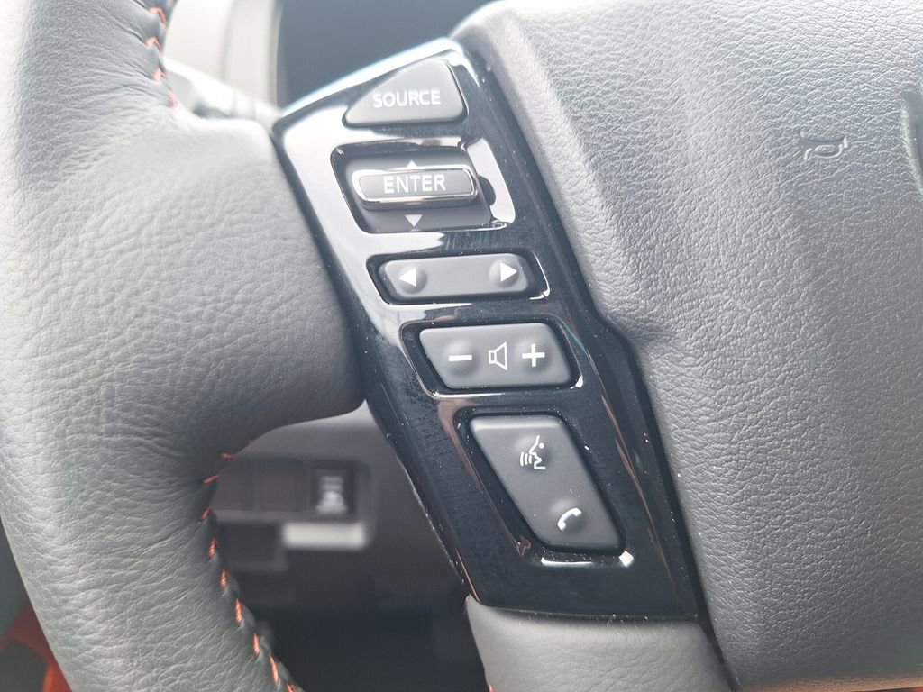 Used 2025 Nissan Frontier Pro-X w/ Pro Convenience Package RWD image 13
