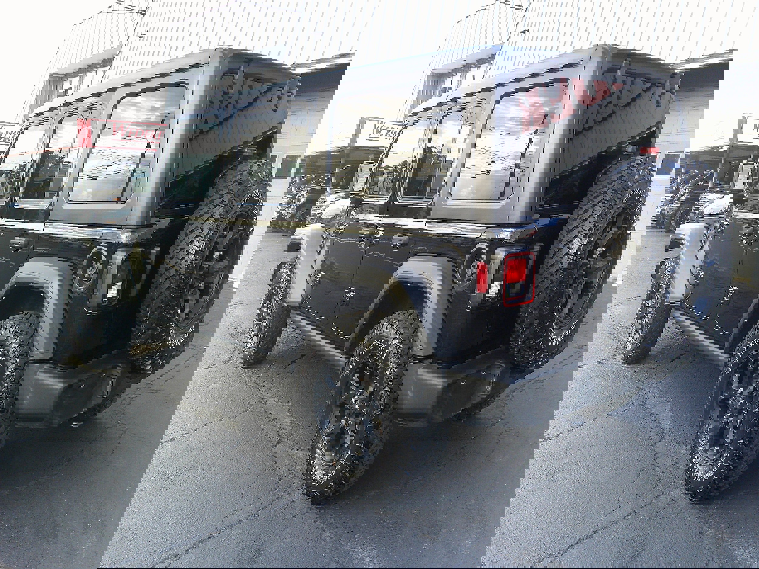 Used 2021 Jeep Wrangler Unlimited Sport image 3