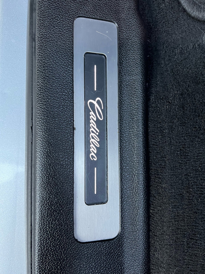 Used 2017 Cadillac Escalade Luxury image 14