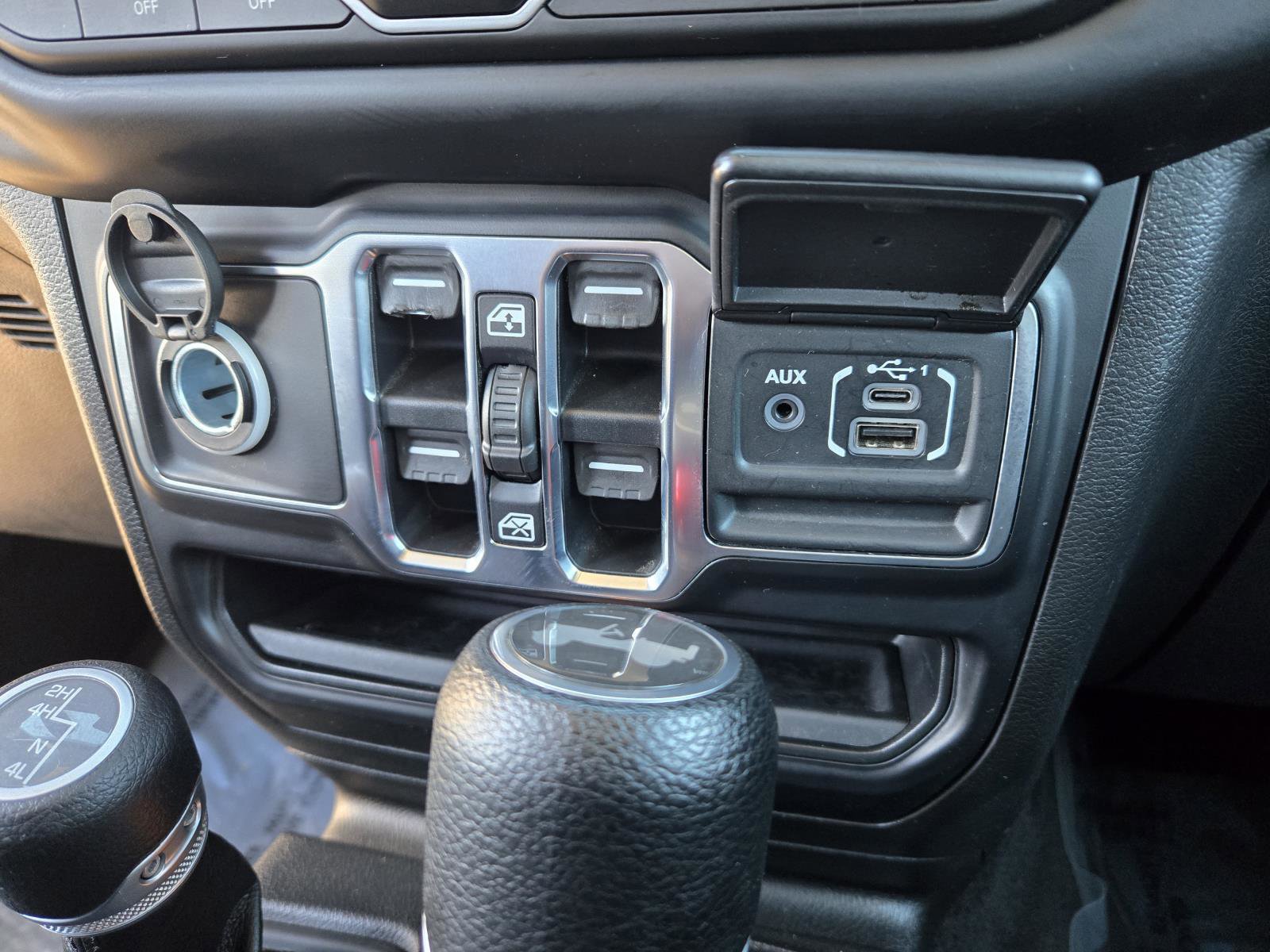 Certified 2021 Jeep Wrangler Unlimited Sport image 13