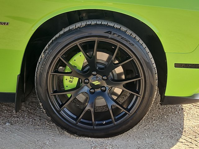 Used 2015 Dodge Challenger R/T w/ Quick Order Package 28B R/T RWD image 21