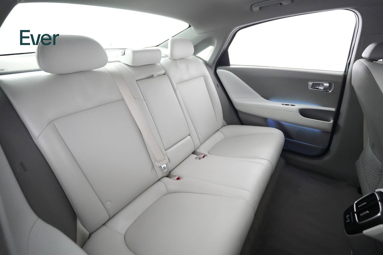Used 2024 Hyundai Ioniq 6 Limited RWD image 5