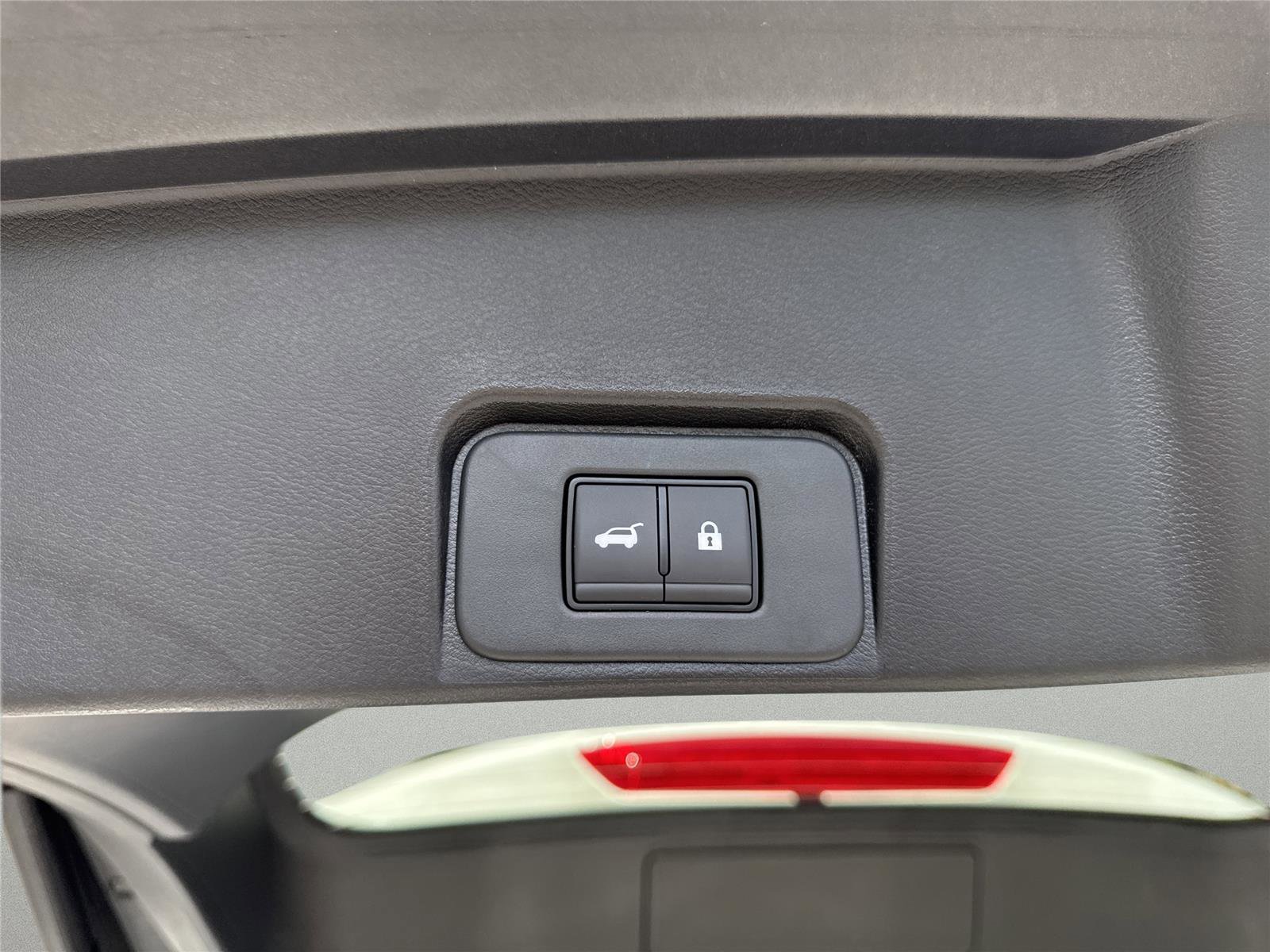 New 2026 Nissan Rogue SV FWD image 33