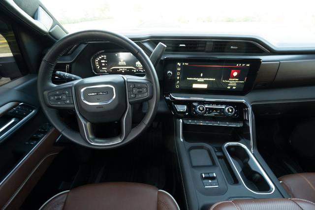 Used 2025 GMC Sierra 2500 Denali Ultimate image 19