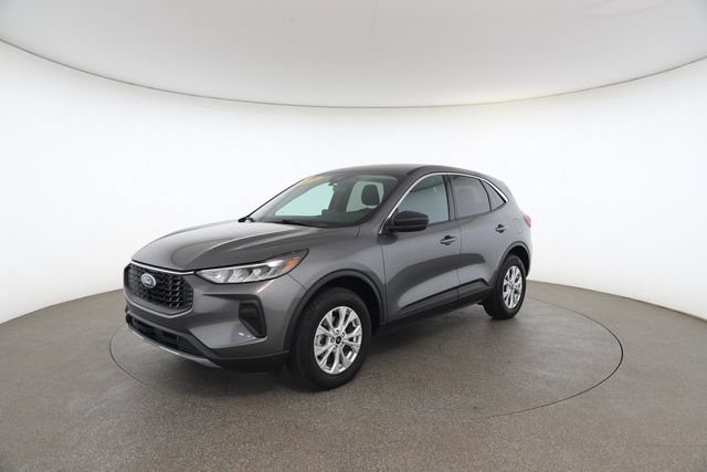 Used 2024 Ford Escape Active AWD/4WD image 3