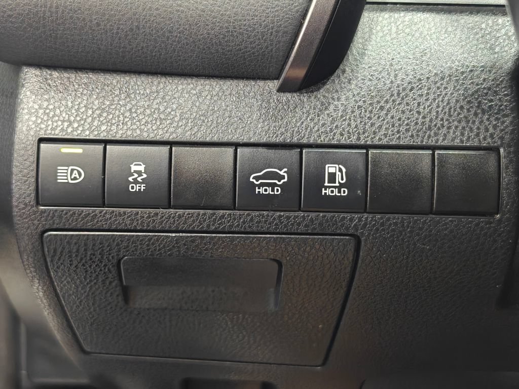Used 2023 Toyota Camry SE FWD image 35