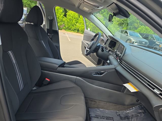 New 2025 Hyundai Elantra Blue image 11