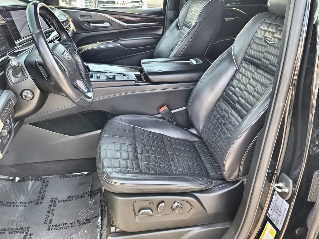 Certified 2023 Cadillac Escalade ESV Sport Platinum w/ LPO, ONYX Package AWD/4WD image 19