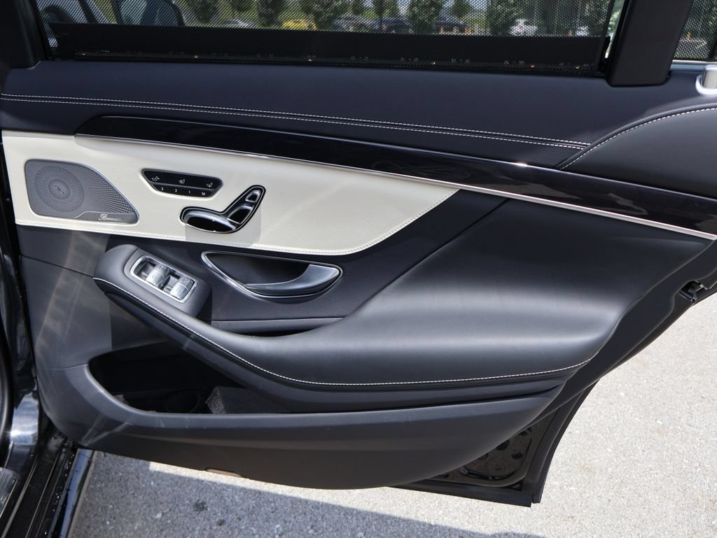 Used 2020 Mercedes-Benz S 560 4MATIC Sedan image 16