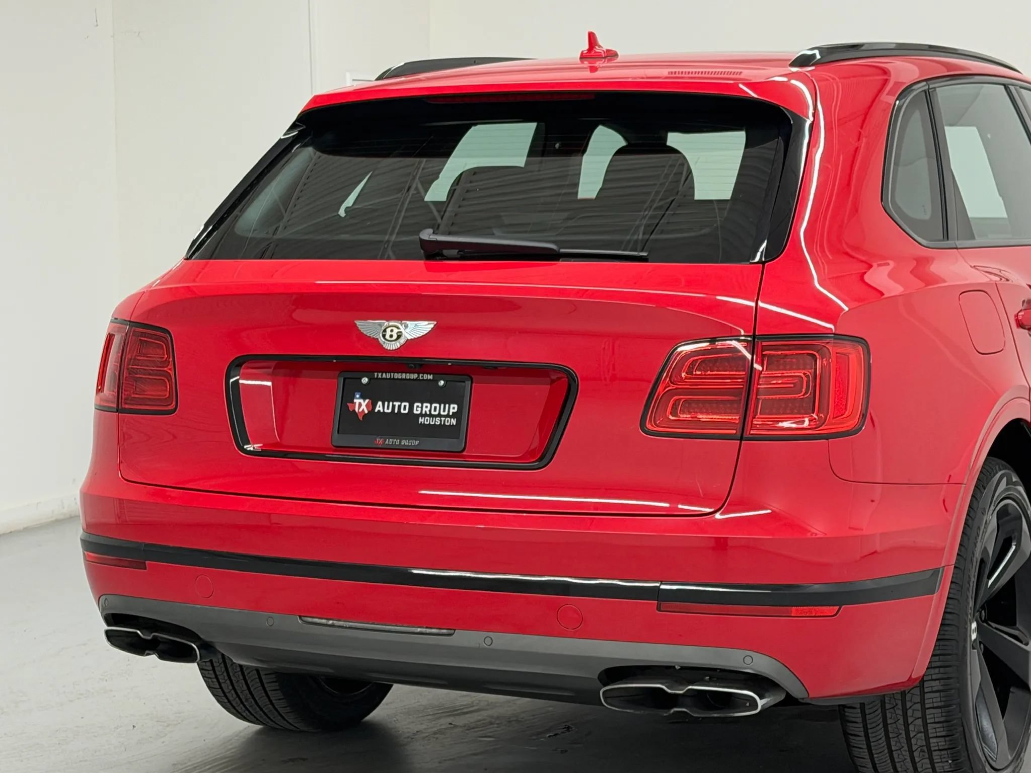 Used 2019 Bentley Bentayga AWD/4WD image 92