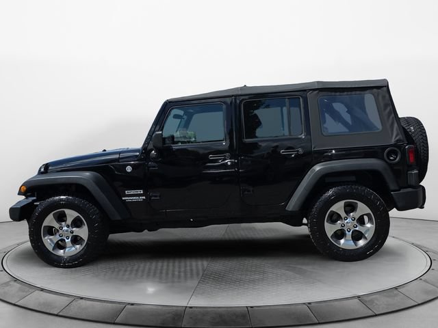 Used 2017 Jeep Wrangler Unlimited Sport AWD/4WD image 2