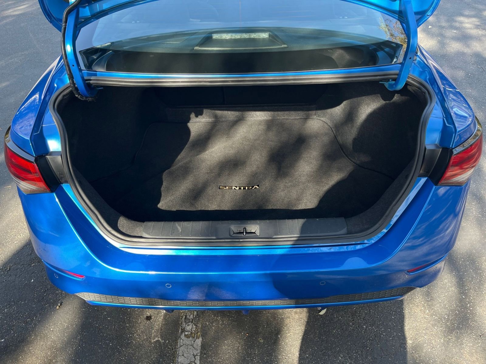 Used 2025 Nissan Sentra SV image 29