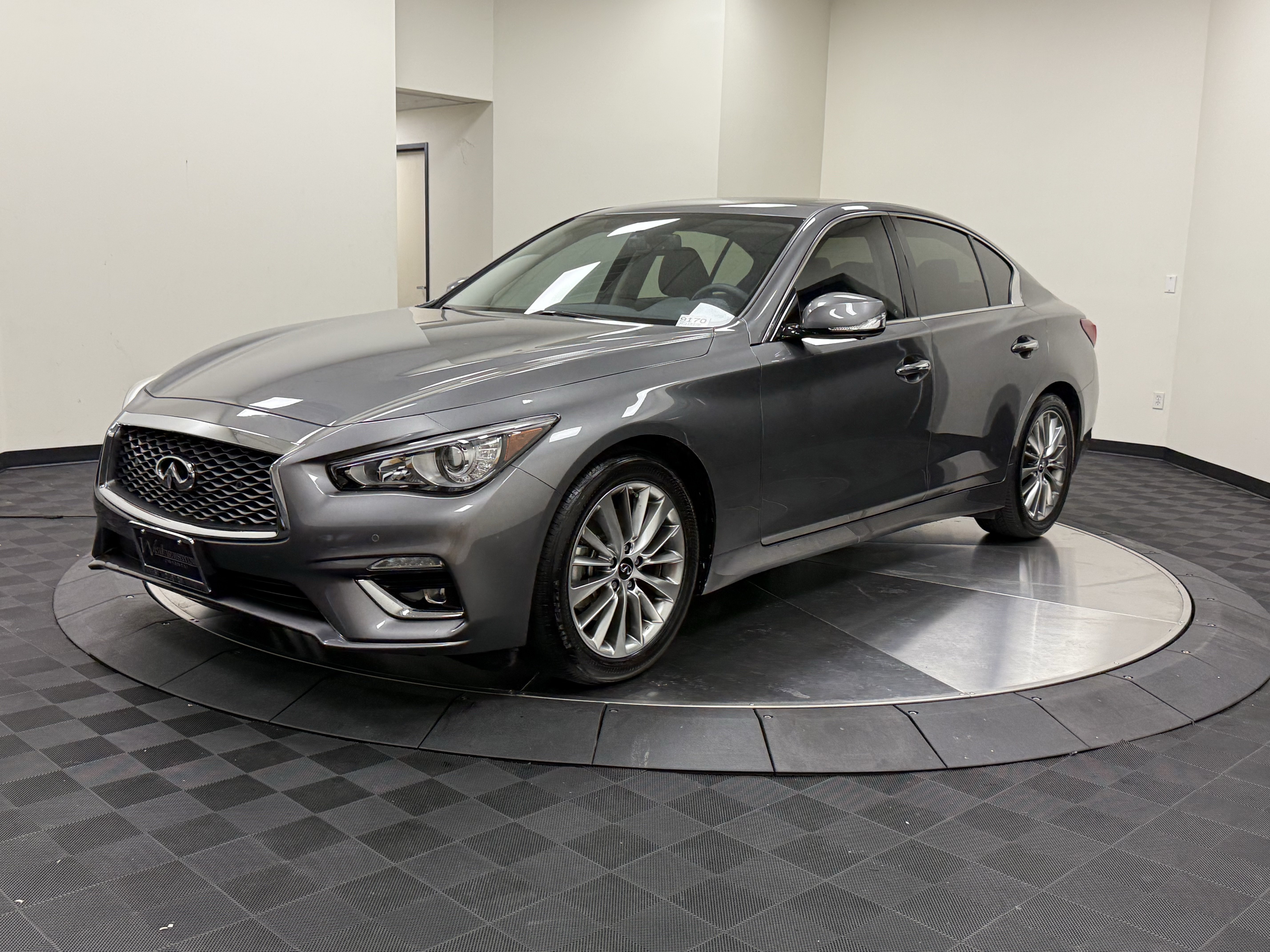 Used 2023 INFINITI Q50 Luxe w/ Cargo Package RWD image 3