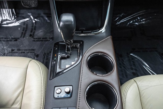 Used 2015 Toyota Avalon XLE Touring image 19