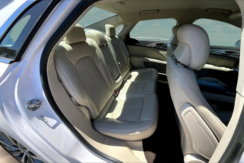 Used 2019 Lincoln MKZ Premiere FWD image 27