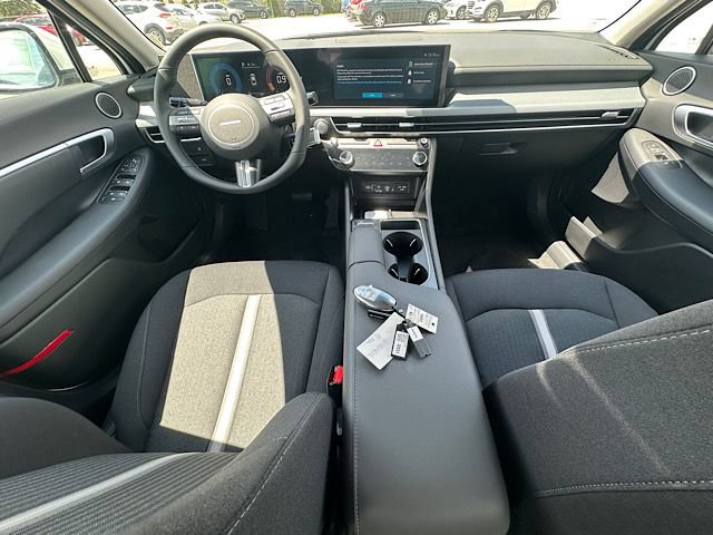 New 2026 Hyundai Sonata SEL AWD/4WD image 13