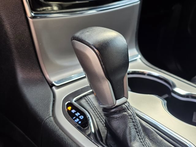 Used 2019 Jeep Grand Cherokee Altitude RWD image 32