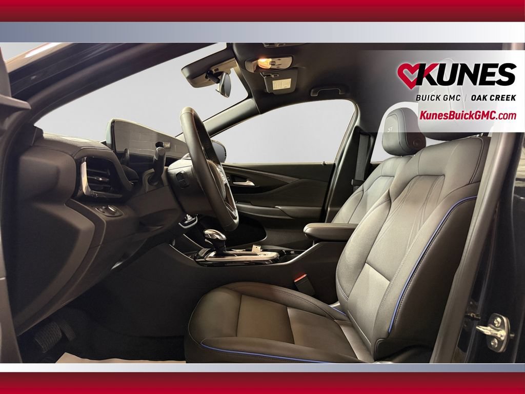 Used 2026 Buick Envista Sport Touring w/ Convenience I Package FWD image 22