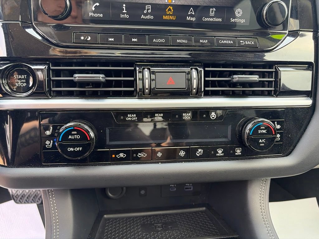 Used 2025 Nissan Pathfinder Platinum AWD/4WD image 19