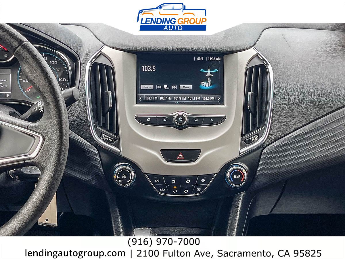 Used 2018 Chevrolet Cruze LS FWD image 12