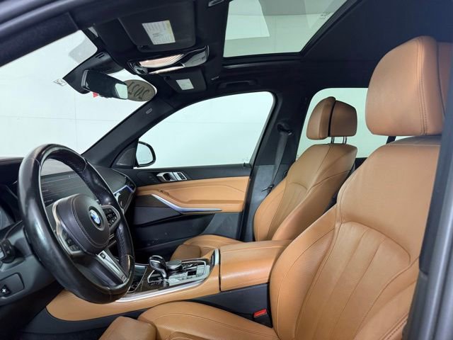 Used 2021 BMW X5 M50i w/ Premium Package image 27